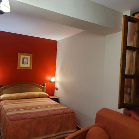 Apartamentos Casa Espanol Broto Kültér fotó