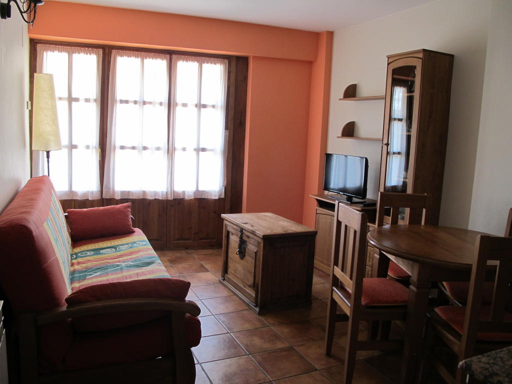 Apartamentos Casa Espanol Broto Kültér fotó